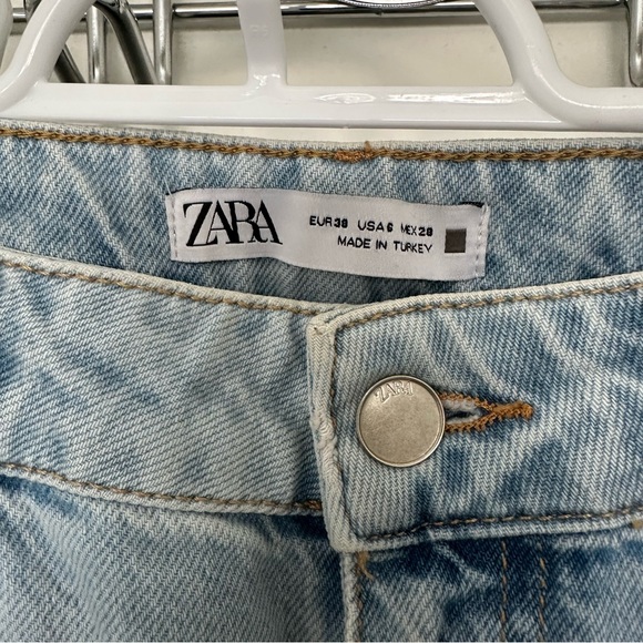 ZARA Light Blue Mid-Rise Wide-leg Culotte Jeans US 6 Womens Cropped Zipper Fly - Picture 4 of 9